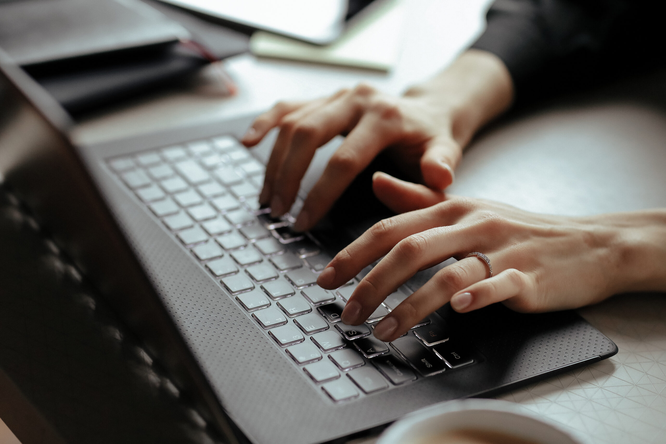 Decolar Negócio Marketing Digital Google Ads ou Facebook Ads